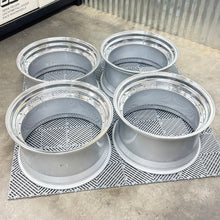 Load image into Gallery viewer, (4) 20" BBS LM-R Barrels (BBS LM357/358)
