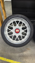 Load image into Gallery viewer, BBS RS2 - 18"- 5x114.3 - Honda Fitment (FE1 Civic SI)