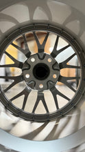 Load image into Gallery viewer, BBS LM133/134 - 17"/18" - 5x120.65 - Corvette Fitment (C5)