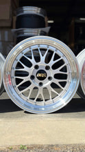 Load image into Gallery viewer, 17” BBS LM 276 wheel with diamond silver center and diamond-cut rims, perfect for BMW E30 M3, E36, E34, E24 models.