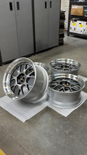 Load image into Gallery viewer, BBS LM-R (LM312 / LM327) - 19" - 5x120 - BMW Fitment (E46 M3 and E9X M)