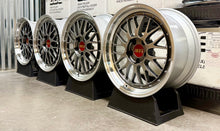 Load image into Gallery viewer, BBS LM (LM078 / LM194) - 18" - 5x114.3 - Nissan, Acura, and Honda Fitment (R32 Skyline)