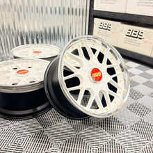 Load image into Gallery viewer, BBS RS2 - 18"- 5x114.3 - Honda Fitment (FE1 Civic SI)