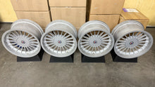 Load image into Gallery viewer, Alpina Classic - 17" Staggered - 5x120