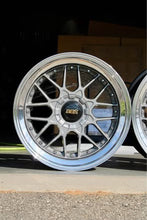 Load image into Gallery viewer, BBS RS2 (RS727 / RS728) 3 piece - 20" - 5x112 - BMW Fitment (G8X M)