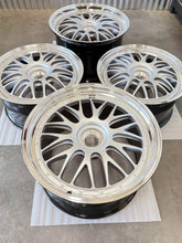 Load image into Gallery viewer, BBS RT88 - 20" / 21" - CL - Porsche Fitment (992 GT3)