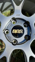 Load image into Gallery viewer, Close-up of BBS LM-R wheel hub featuring a diamond-cut design and BBS logo, designed for F8X M fitment.