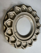 Load image into Gallery viewer, Used BBS Waffle Cap 09.24.069 for 15-17 inch RS Wheels, Silver Finish