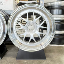 Load image into Gallery viewer, BBS E07 - 19" - CL Porsche Fitment (997.2 GT3)
