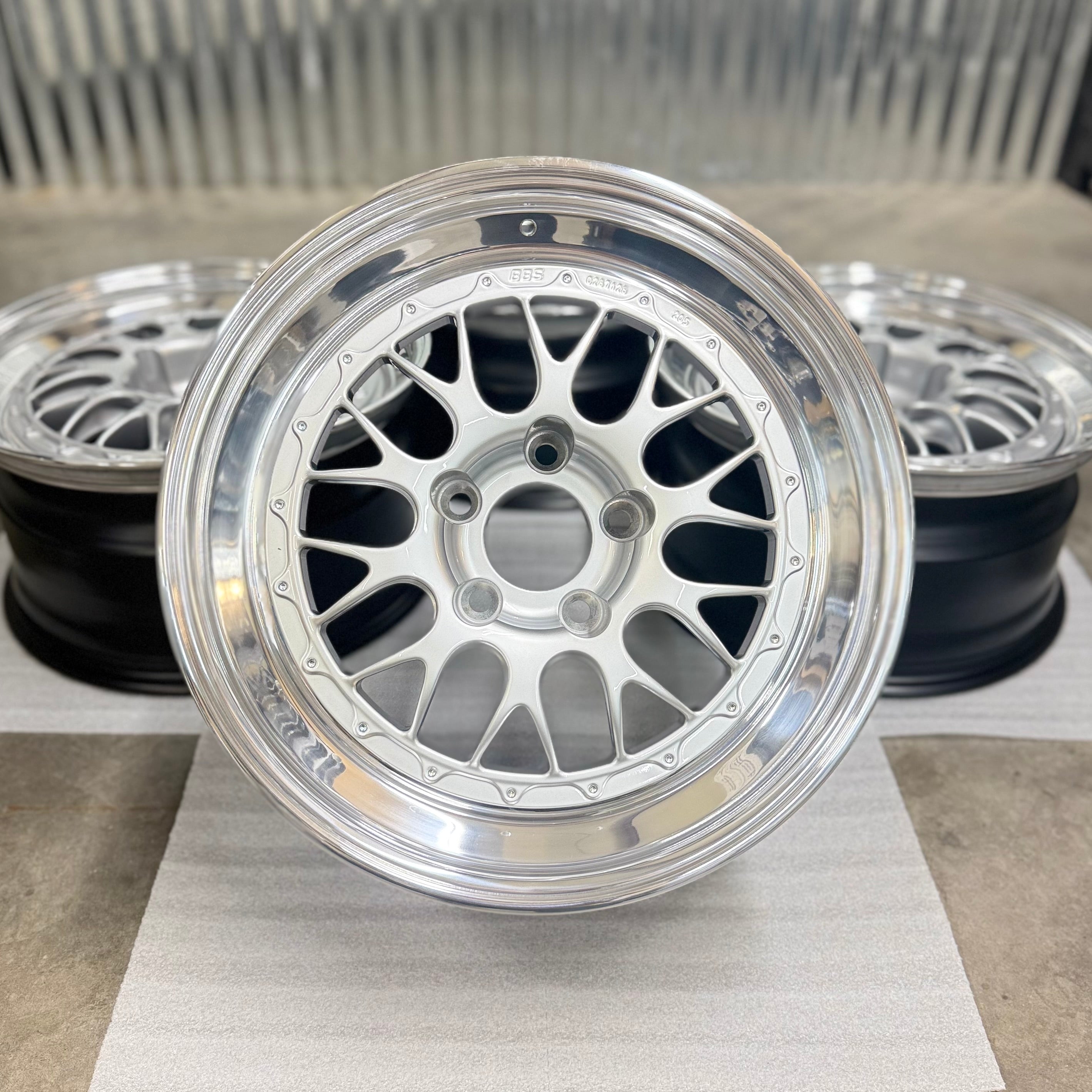  E36 E46 E85 E87 3シリーズ モナコホイールGP1 BBS E87 - 17” - 5x120 - BMW Fitment (E36 M3 and E46 non M