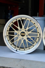 Load image into Gallery viewer, BBS LM471 / LM472 (Porsche 991  fitment)
