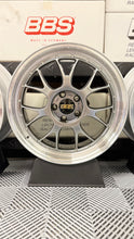 Load image into Gallery viewer, BBS LM-R (LM322) - 19" - 5x112 - Mercedes, Volkswagen, and Audi Fitment (211 E class, Golf GTI/R, and Audi S4)

