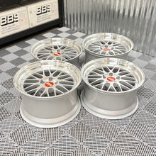Load image into Gallery viewer, BBS LM487 / LM505- 19" - 5x120 - BMW Fitment (E46 M3 and E9X M)
