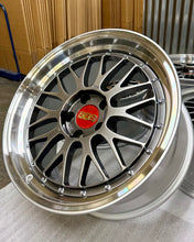 Load image into Gallery viewer, BBS LM (LM078 / LM194) - 18" - 5x114.3 - Nissan, Acura, and Honda Fitment (R32 Skyline)

