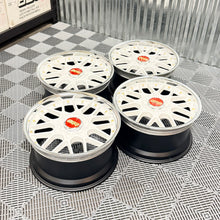 Load image into Gallery viewer, BBS RS2  - 18"- 5x114.3 - Honda Fitment (FE1 Civic SI)
