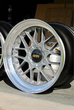 Load image into Gallery viewer, BBS RS2 (RS727 / RS728) 3 piece - 20" - 5x112 - BMW Fitment (G8X M)

