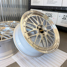 Load image into Gallery viewer, BBS LM (LM249) - 19" - 5x112 - Volkswagen and Audi Fitment (MK7 and MK8 GTI)
