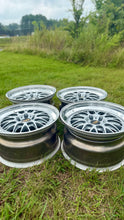 Load image into Gallery viewer, Ehrlich Spec BBS E88 - 19&quot; Staggered - 5x120
