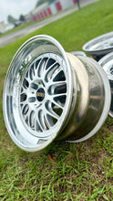 Load image into Gallery viewer, Ehrlich Spec BBS E88 - 19&quot; Staggered - 5x120

