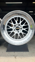 Load image into Gallery viewer, Ehrlich Spec BBS E88 - 19&quot; Staggered - 5x120
