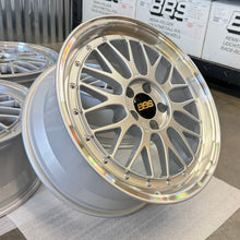 Load image into Gallery viewer, BBS LM (LM122) - 18" - 5x108 - Ferrari and Volvo Fitment (Volvo V70 R)
