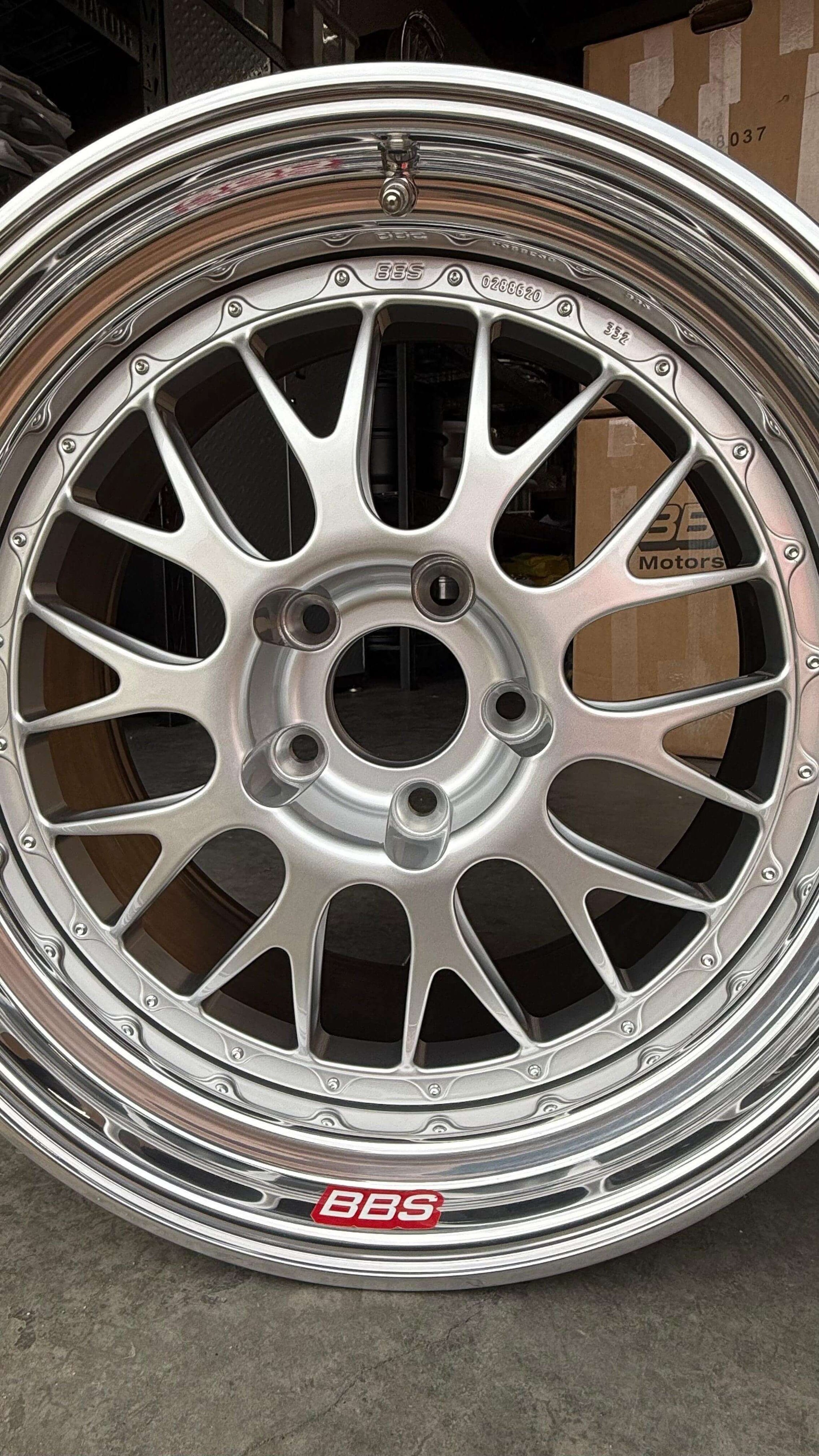 BBSホイールセット 8Jx18H2 ET35 ② Ehrlich Spec BBS E88 - 18