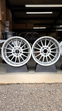 Load image into Gallery viewer, BMW Style 32 - 17&quot; Staggered - 5x120
